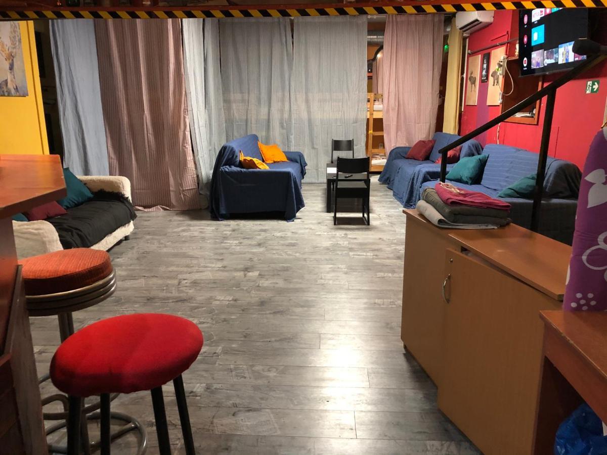 Whole Basement Former Pub2 For Stag Do, Men'S Cave Budapest Ngoại thất bức ảnh