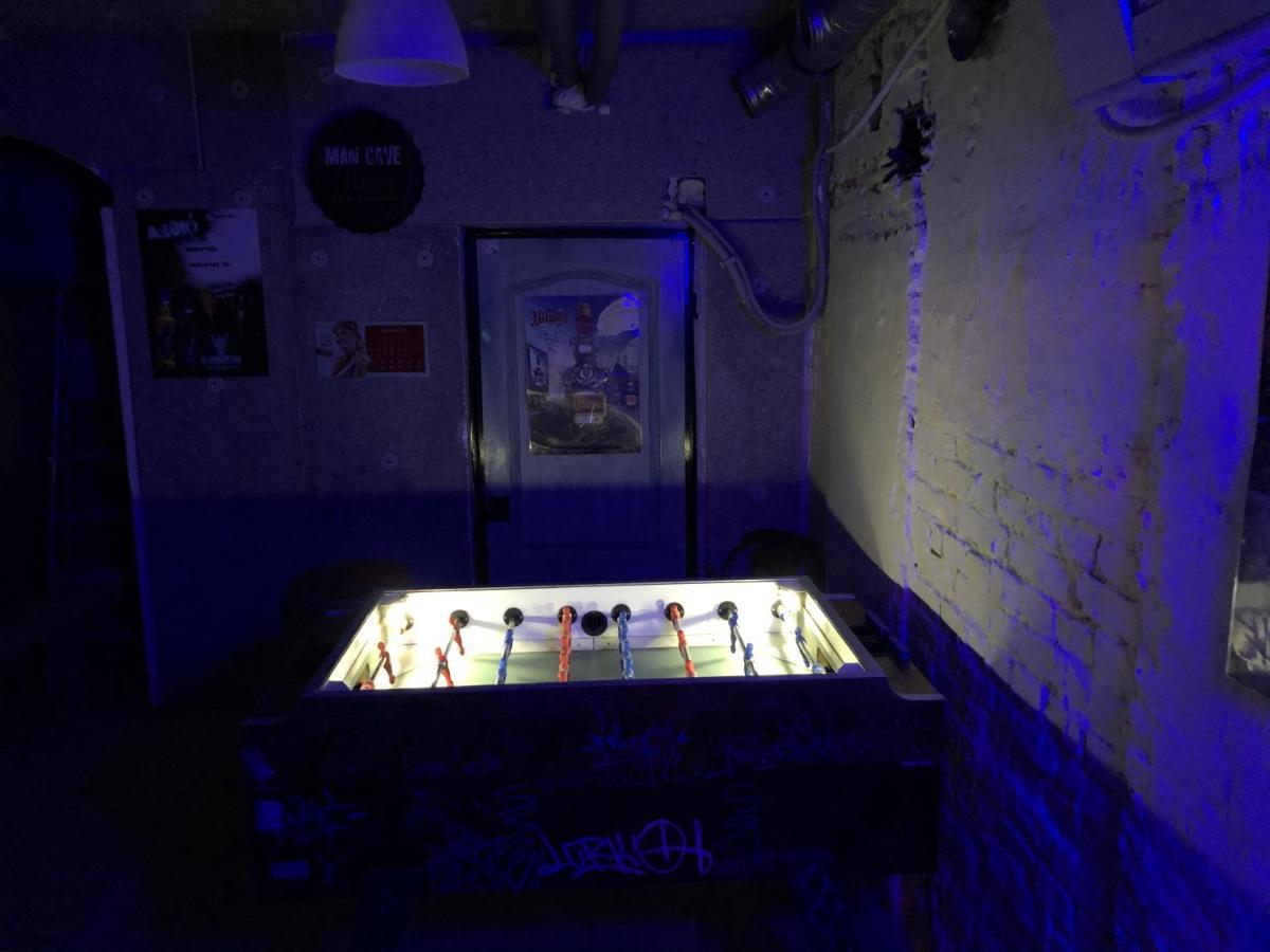 Whole Basement Former Pub2 For Stag Do, Men'S Cave Budapest Ngoại thất bức ảnh