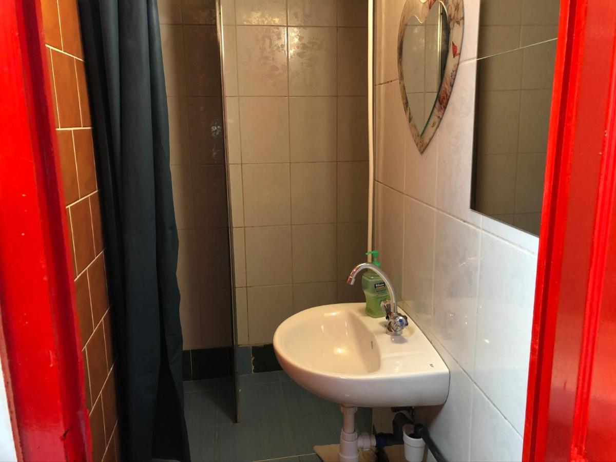 Whole Basement Former Pub2 For Stag Do, Men'S Cave Budapest Ngoại thất bức ảnh