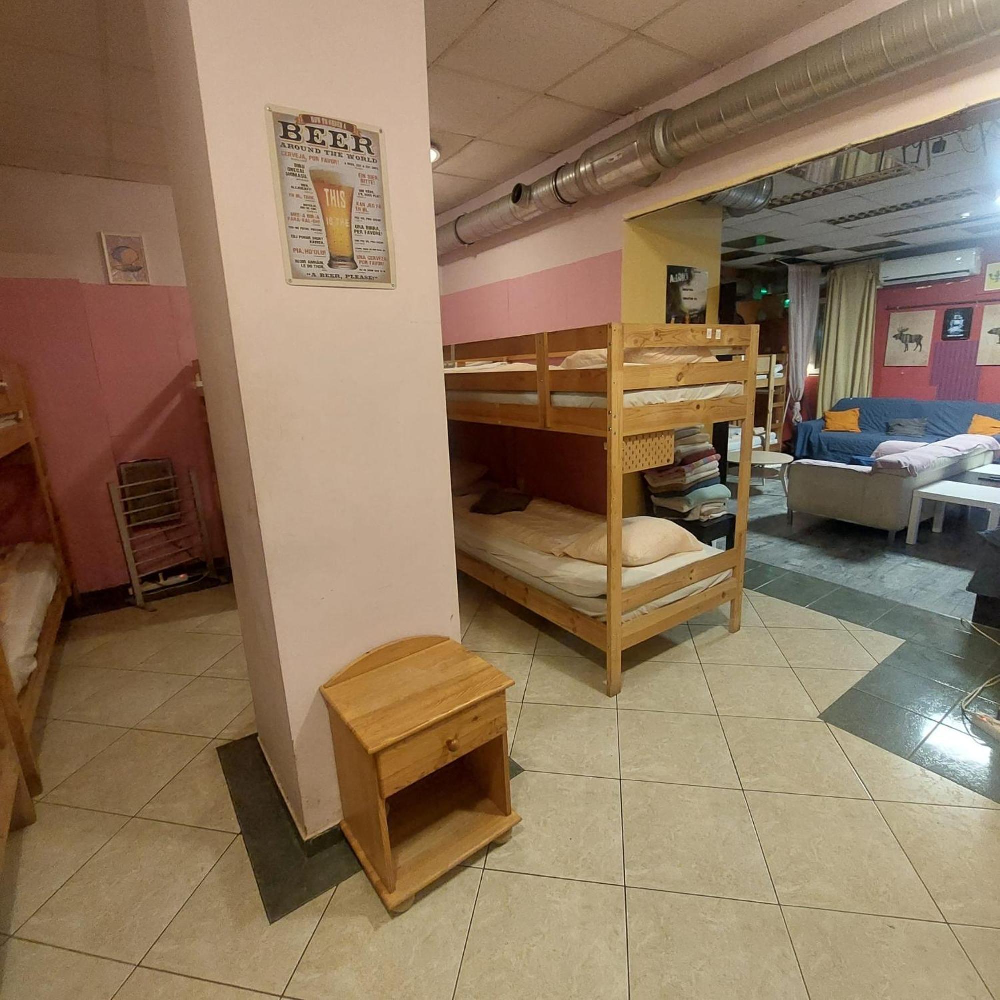 Whole Basement Former Pub2 For Stag Do, Men'S Cave Budapest Ngoại thất bức ảnh